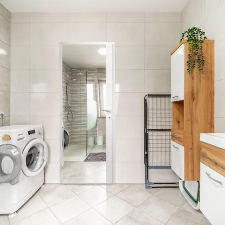 Διαμέρισμα Stadt. Land. See.